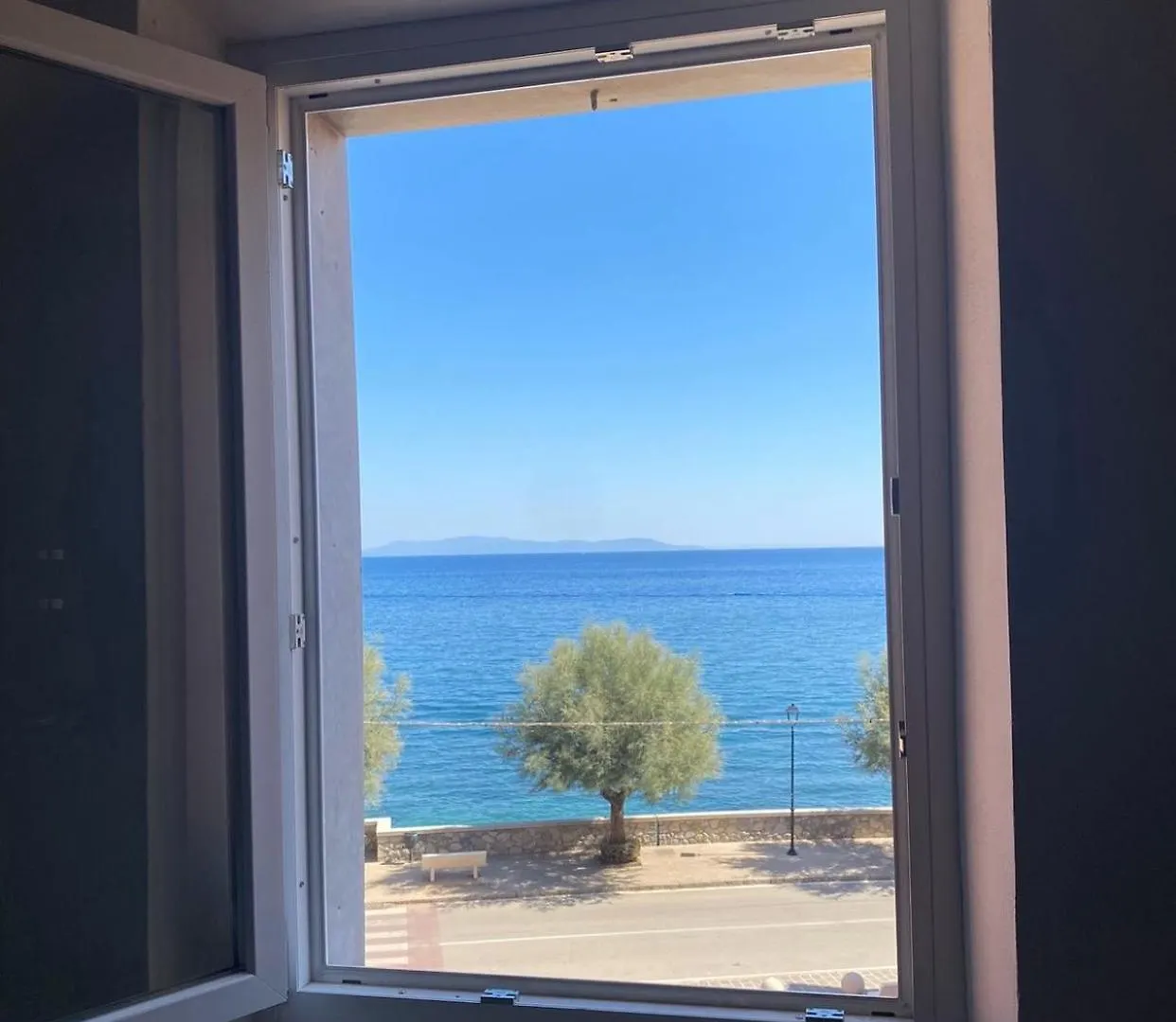 Le Finestre Sul Mare Apartment Rio Marina